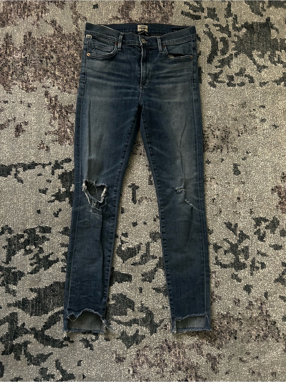 Citizens Of Humanity Dark Indigo Skinny Jeans with Knee Distressing